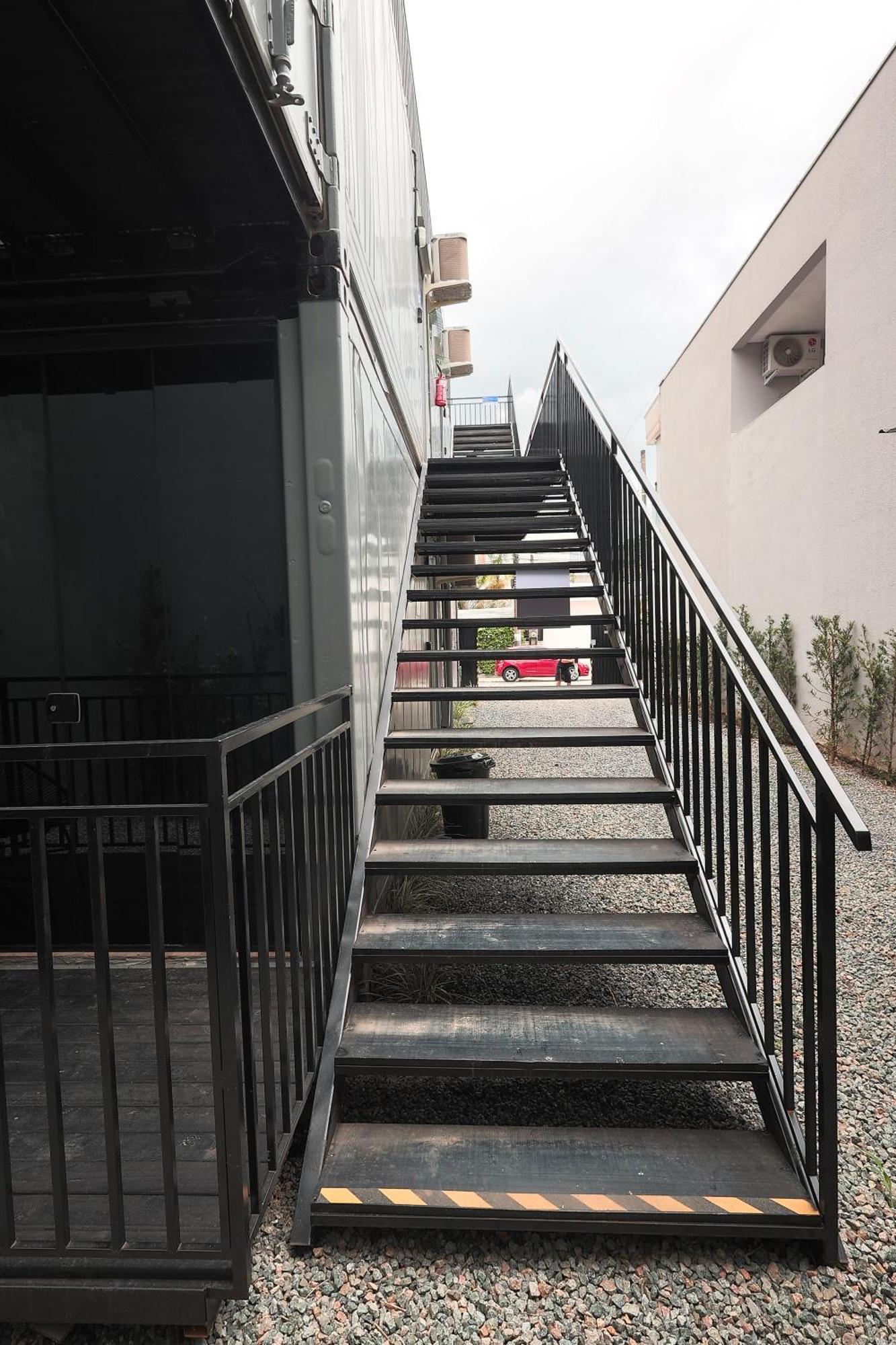 Apartment Bc *